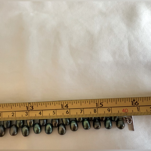 Vintage genuine pearl Peacock Green necklace 16 inch - Picture 12 of 12
